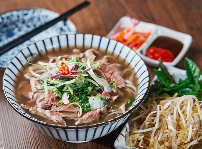 Phở là món ăn rất nổi tiếng nhất trong ẩm thực Việt Nam